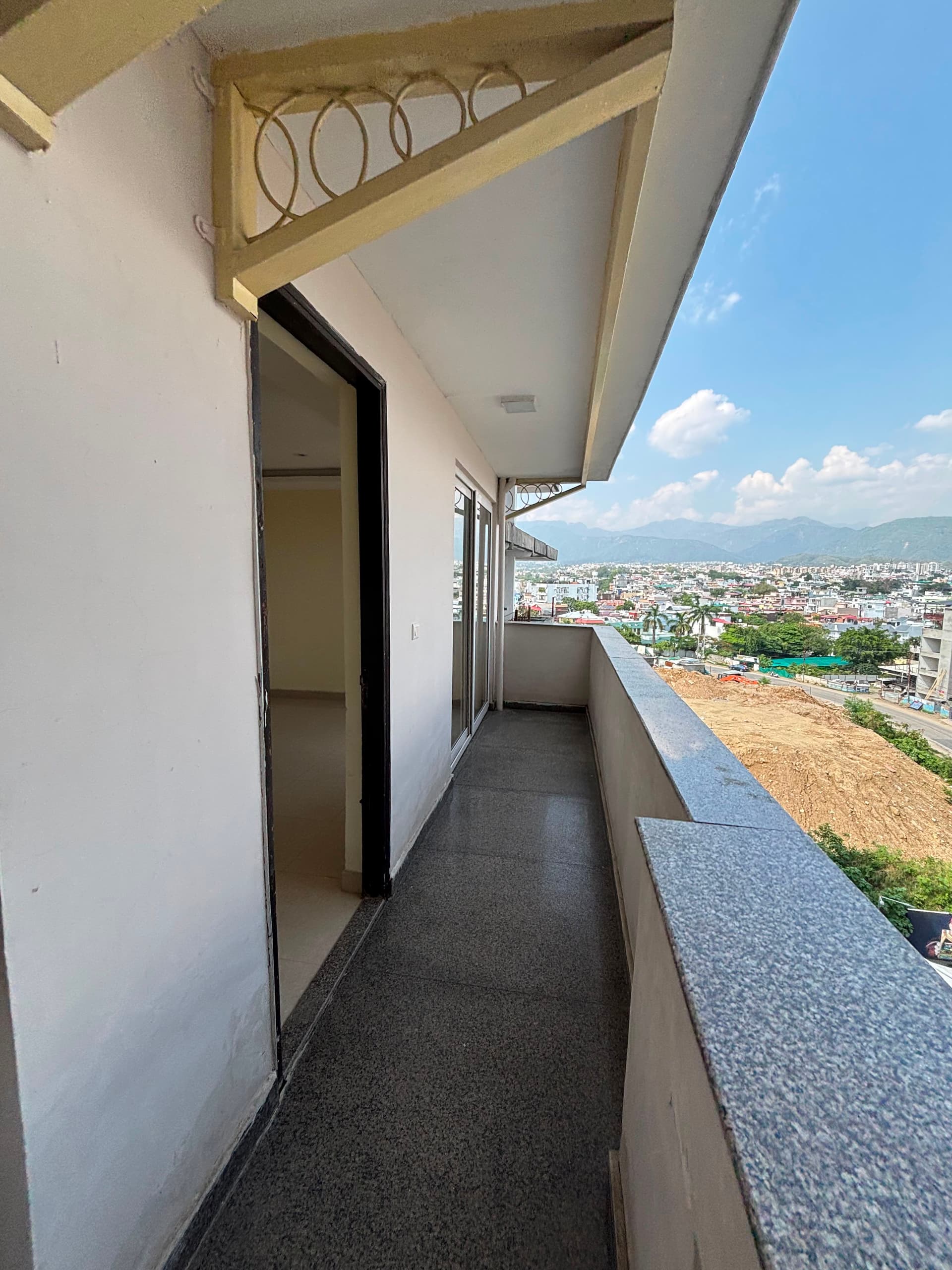 Sikka Kingston Greens – Luxury 2/3/4 BHK Apartments, Rajpur Road Dehradun — photo 9