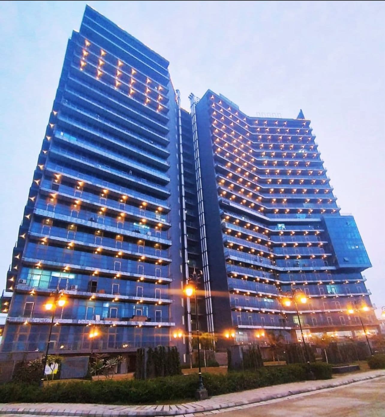 NX ONE – T1 Office Space | NX One Trade Centre, Tech Zone IV, Greater Noida West — photo 10